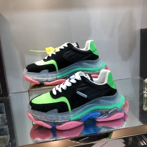 Men/Women Balenciaga Triple S 2.0 Sneaker Black/Green