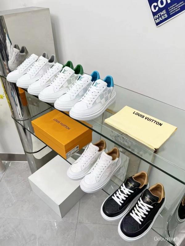2024 Men Louis Vuitton White Grey Leather Sneakers MJ00330